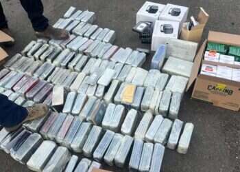 במסווה של סיוע הומניטרי לעזה: ניסיון הברחה של מאות אמצעי תקשורת