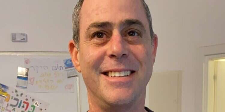 צחי עידן ז"ל: החטוף שייקבר לצד בתו שהחזיקה איתו את הממ"ד