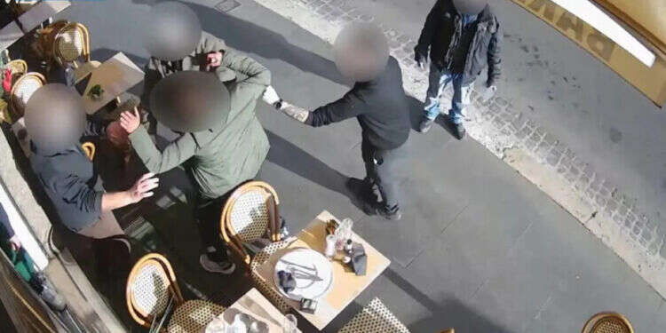 ילד יהודי עם כיפה הותקף על ידי פליט מצרי ברומא, צילום מסך מתוך יוטיוב