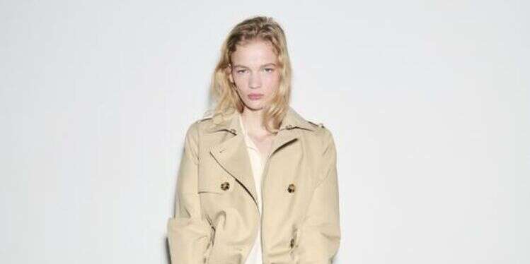 שומרות על חום: מעילי הטרנץ' הכי יפים במחירי סוף העונה