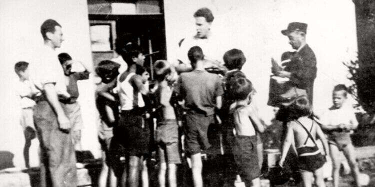 בית היתומים באיזיו, צרפת. ארכיון יד ושם בית היתומים באיזיו, צרפת. ארכיון יד ושם