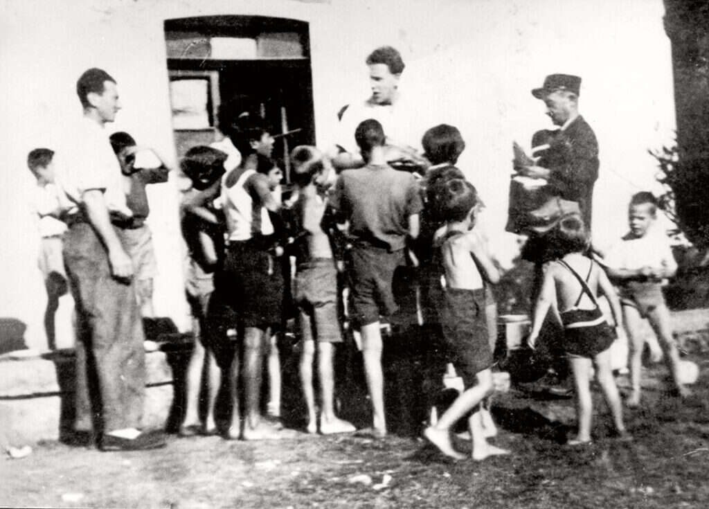 בית היתומים באיזיו, צרפת. ארכיון יד ושם בית היתומים באיזיו, צרפת. ארכיון יד ושם