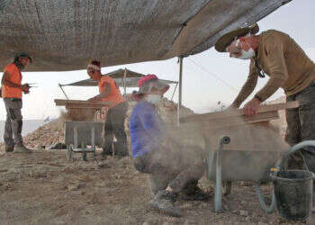 פירמידה מסתורית וכלי נשק עתיקים: תגליות מפתיעות במדבר יהודה