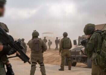 כוחות צה"ל נכנסים לציר נצרים, שלשום. צילום: דובר צה"ל