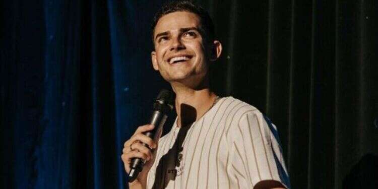 הסטנדאפיסט היהודי־אמריקני שהרים את הכפפה ויזם מפעל של הומור ושל הסברה