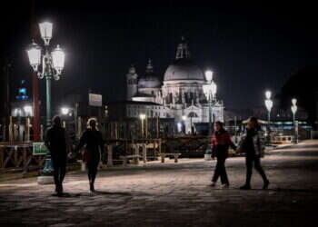 מיה ערד בוחנת לגורמים מערכות יחסים – ומציעה גם תיקון