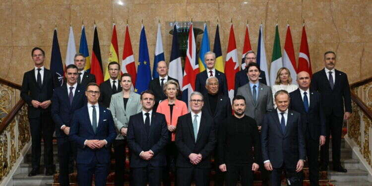 מנהיגי האיחוד האירופי בבריסל בשבוע שעבר. צילום:  היבשת החוששת: ארה"ב עוזבת את אירופה, שלא בטוחה שהיא תסתדר