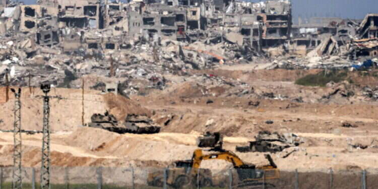 כוחות צה צה"ל ממשיך לתקוף ברצועה ולחסל מחבלים. כץ: "כללי המשחק השתנו"