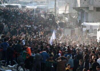 הפגנות העזתים נגד חמאס בבית לאהיה, 26.3. צילום: AFP ההפגנות נגד חמאס: לעזתים נשבר מהמלחמה