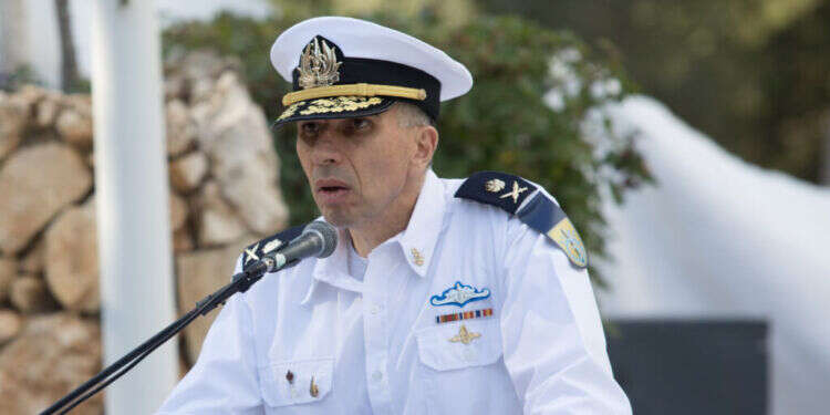 אלי שרביט כשהיה מפקד חיל הים. צילום: יונתן זינדל - פלאש שני מתווכים אמריקנים הפתיעו השבוע במזרח התיכון