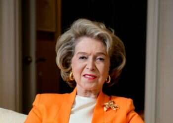 הזוכים בפרס ישראל למפעל חיים: נינה אבידר ווינר ורוני דואק