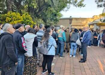 מנחמים בשבעה של בני משפחת ביבס