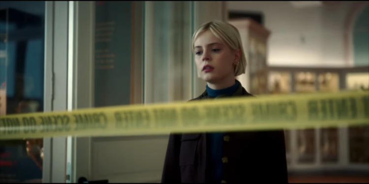 פיישנס. צילום מסך מול אלפי התכנים שצצים על המסך, "מגרש הרוסים" מצדיקה את הבחירה