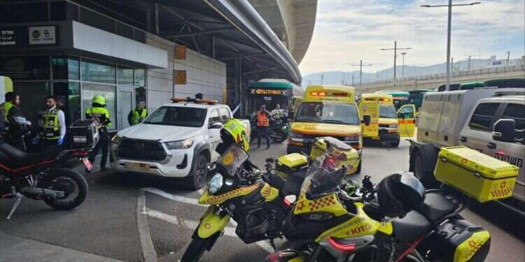 זירת הפיגוע בלב המפרץ. צילום: מד הפיגוע בחיפה: גבר כבן 60 נרצח – המחבל חוסל