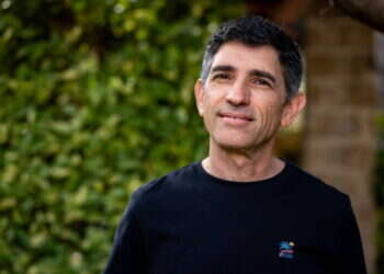 "אני לא מכיר שום דמות תנ"כית שציירה קריקטורות, אז יצרתי אותה בעצמי"