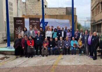 "אנובנו": הגמלאים שעומדים לגור בעיר המופגזת