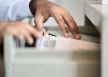 לראשונה בעולם: המדינה שתשתמש בבינה מלאכותית לכתיבת חוקים