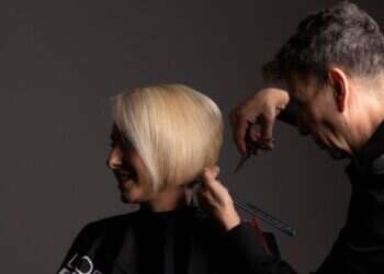 מינימליסטית, ישרה ומדויקת: התספורת שכובשת את העולם