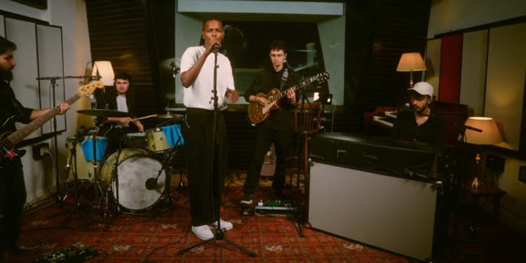 יא-נה. צילום מסך יא-נה. צילום מסך