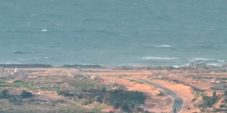 תיעוד הרכבים חולפים צפונה על פני ציר נצרים באין מפריע בניגוד להסכם: רכבים עוברים לצפון הרצועה – ללא אכיפה של צה"ל | תיעוד