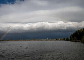 קשת באגמון החולה. צילום: אייל מרגולין, פלאש 90 פסח גשום ושמח: תחזית מזג האוויר