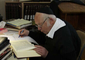 כדורסל לא מוסרי ונסיעה לישיבה בשלג: עשור לפטירת הרב ליכטנשטיין