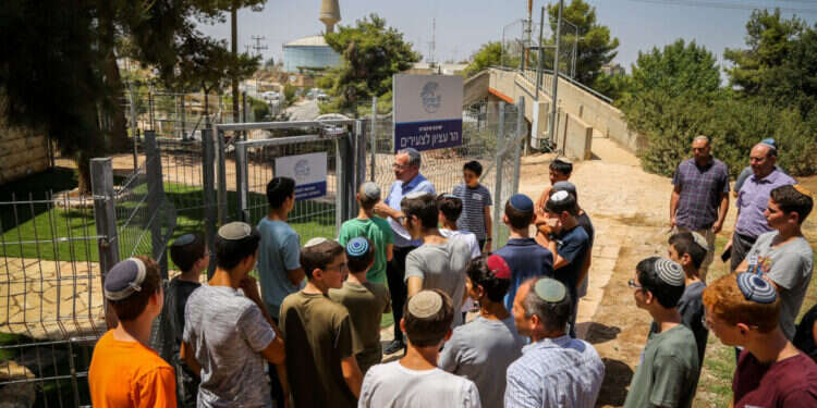 תלמידים בישיבה תיכונית. אילוסטרציה. צילום: גרשון אלינסון, פלאש 90 תלמידים בישיבה תיכונית. אילוסטרציה. צילום: גרשון אלינסון, פלאש 90