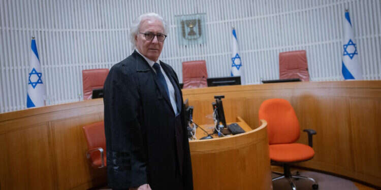 שידור חי: שופטי העליון דנים בפיטורי ראש השב"כ