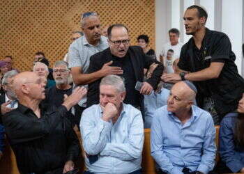 המהומה בבג"ץ בדיון על הדחת ראש השב"כ, השבוע. צילום: יונתן זינדל, פלאש 90