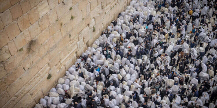 שידור ישיר: ברכת כהנים בכותל המערבי | חול המועד פסח תשפ"ה 2025