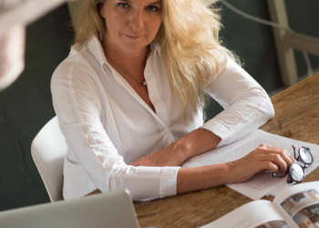 החזירה את השליטה לידי המפונים: אורלי רובינזון תשיא משואה