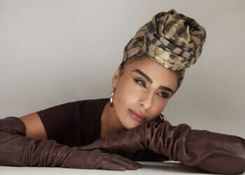 "לפניי לא הייתה זמרת עם מטפחת ששרה במיינסטרים, ויש מחיר בלהיות הראשונה"