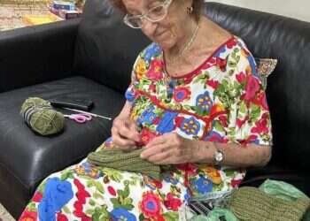 סורגת לחיילים מאז ה-7.10: בלנקה גוט בת ה-90 תשיא משואה