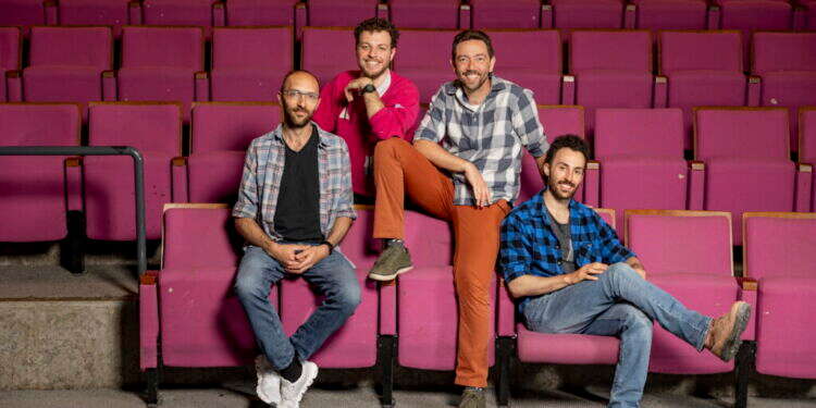 מימין: נדב צרפתי, נדב רוזיאביץ', איתי ליפשיץ, דרור אוחנה. צילום: נעמה שטרן מימין: נדב צרפתי, נדב רוזיאביץ', איתי ליפשיץ, דרור אוחנה. צילום: נעמה שטרן