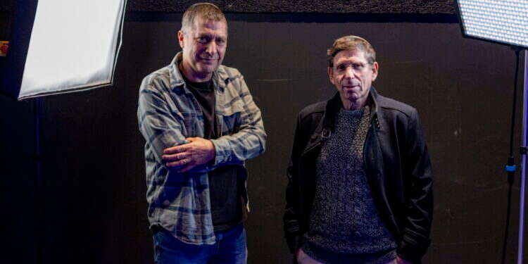 "אתה רואה את האנשים שהגיעו לפה לפני חמישים שנה, ושינו מציאות". דמסקי וקרשנר. צילום: נעמה שטרן, צולם במוזיאון מורשת החשמונאים