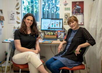 גלילה רון-פדר ורעות בורץ. צילום: אריק מרמור