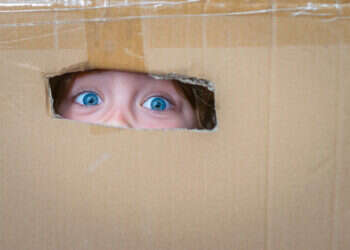 "לא הייתי צריכה להסתכל": סיפור על ילדה שהציצה לעולם המבוגרים