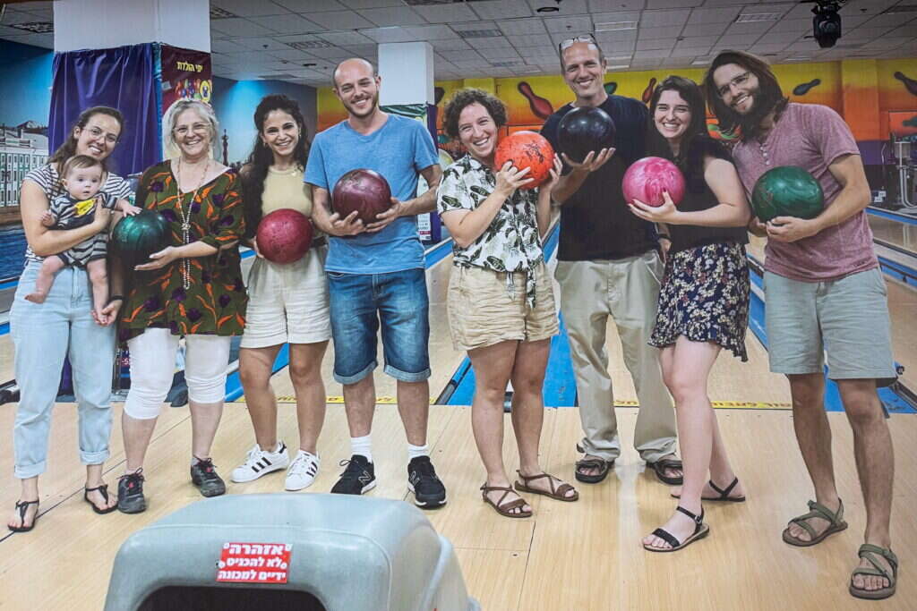 משפחת שפיר; דור רביעי משמאל. צילום באדיבות המשפחה