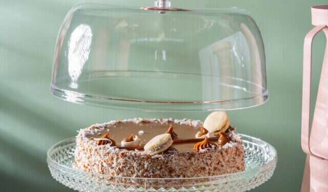 קינוחים, עוגות וחטיפים: מוצרים חדשים וכשרים לפסח 2025