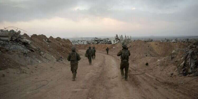 פעילות כוחות חטיבה 16 בשכונת שג'אעיה. צילום: דובר צה הלחימה בעזה מתרחבת: עשרות אלפי צווי מילואים יישלחו הערב